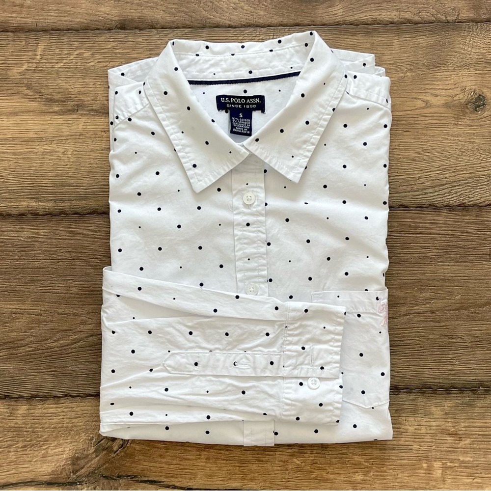 U.S. Polo Assn. White Button-Down Shirt with Black Polka Dots